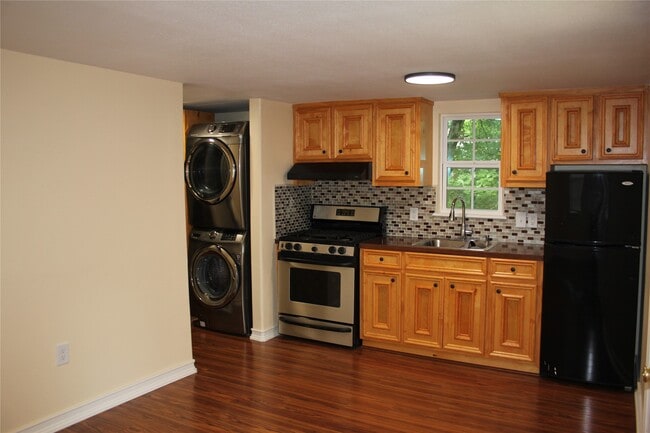 Photo - 7540 Ashburn St