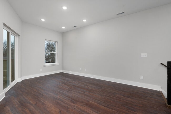 Photo - 1613 S Highland Park Ave