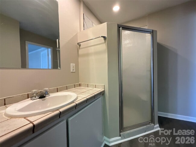 Photo - 94 Wilkinson Ct SE