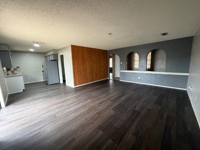 Photo - Cute 3 Bedroom Home