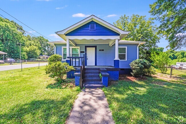 Building Photo - COMING SOON! Live in Comfort & Style – Ren... Rental