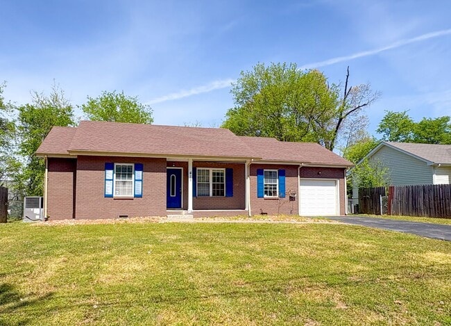 Building Photo - 3 Bedroom 2 Bathroom Home