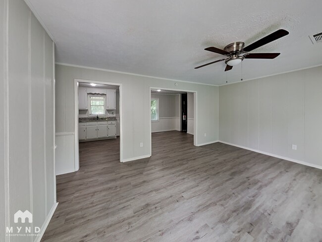 Photo - 10140 Morris Dr SW
