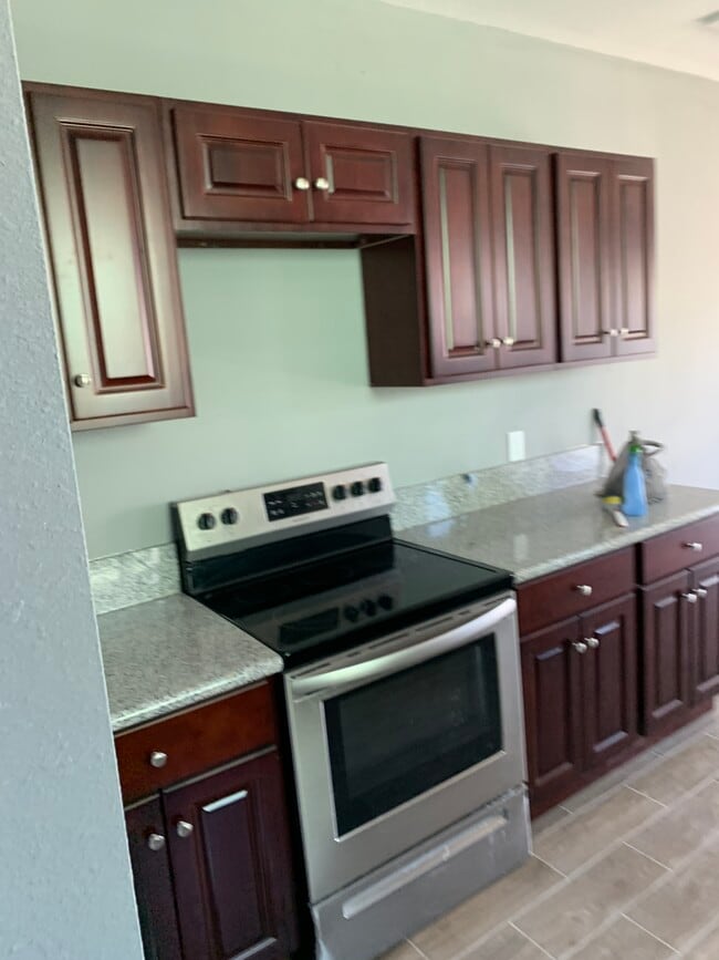 Photo - 3219 Fern St