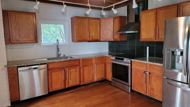 Photo - Exclusively Offered by Muse Realty, LLC