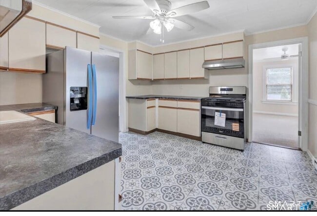 74 New St Unit 2