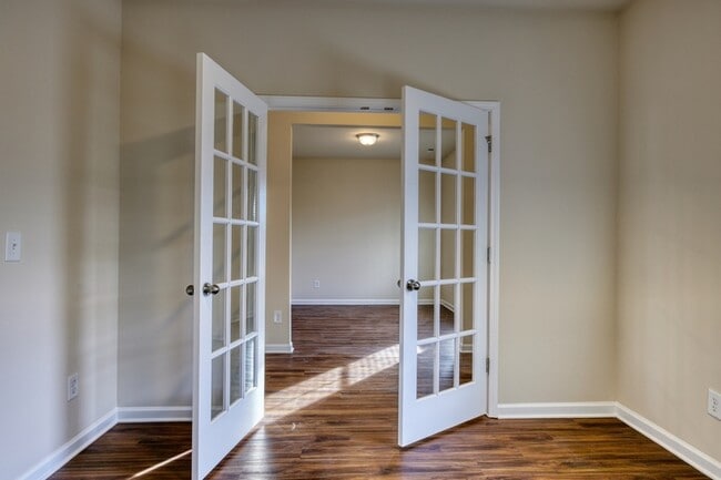 Photo - 13918 Brooks Dr