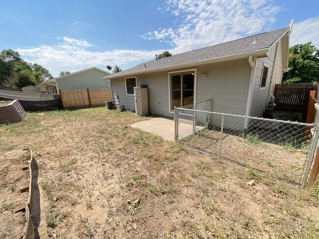 Photo - 4375 Cassidy St