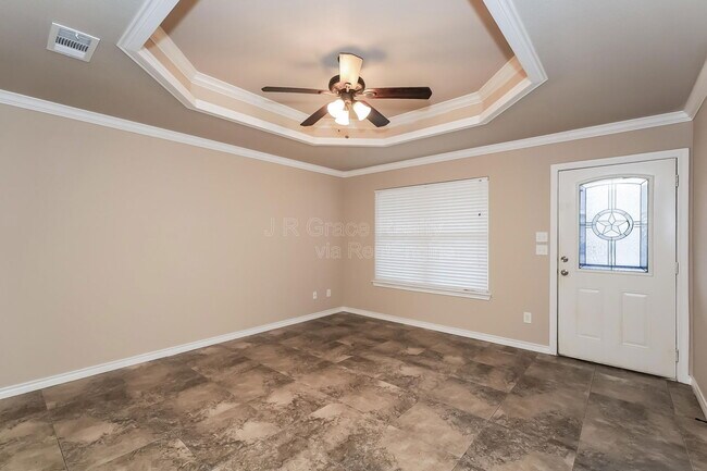 Photo - 449 Neals Hill Rd