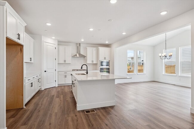 Photo - 1131 Joseph Pl