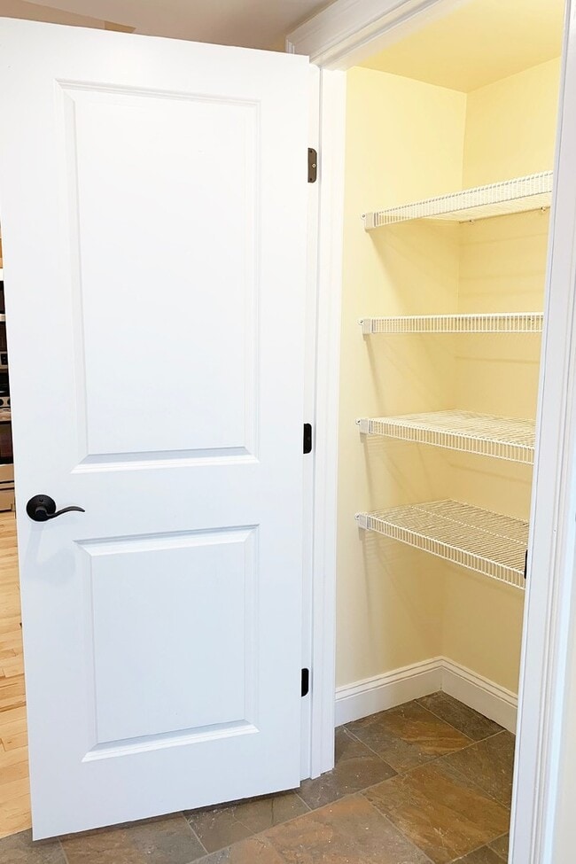 21 Peru St Unit 1-Downstairs