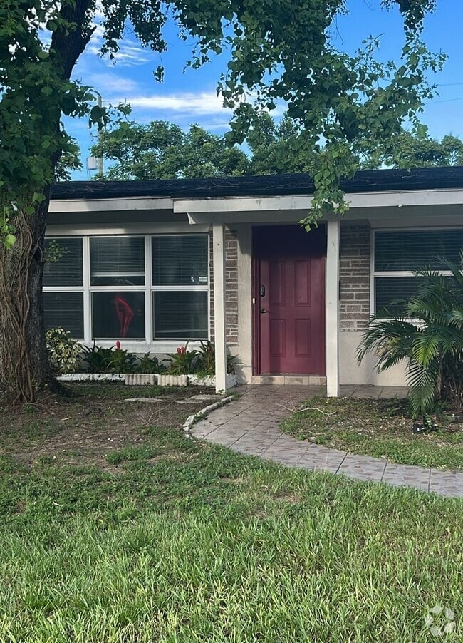 Building Photo - 2717 S Osceola Ave Rental