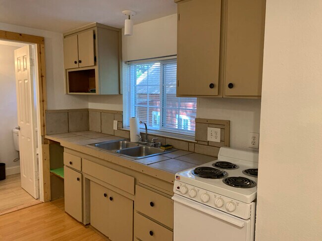 Photo - 6604 Ridgeway Dr