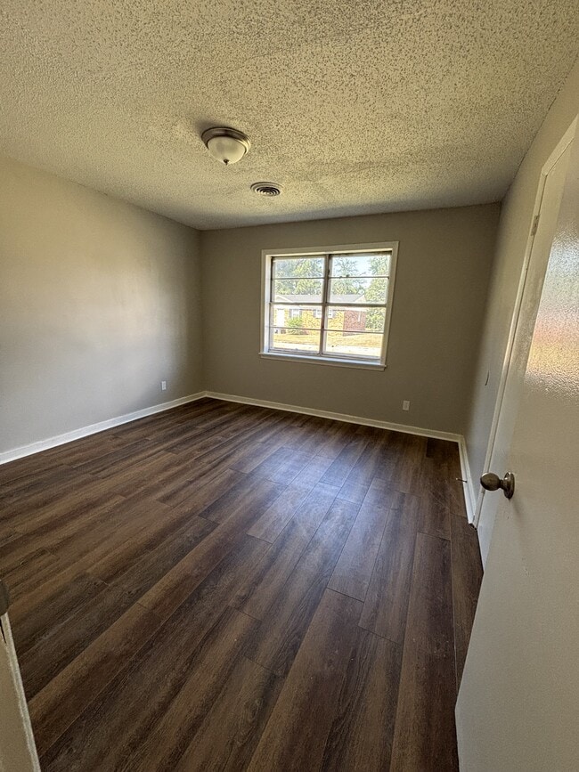 Photo - 126 Tisdale St