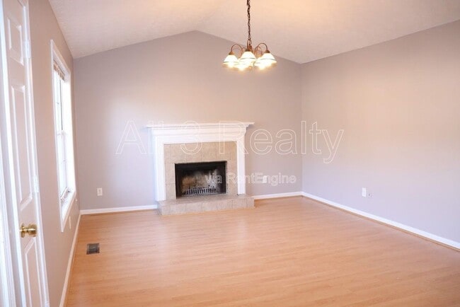 Photo - 508 Jarrett Ct