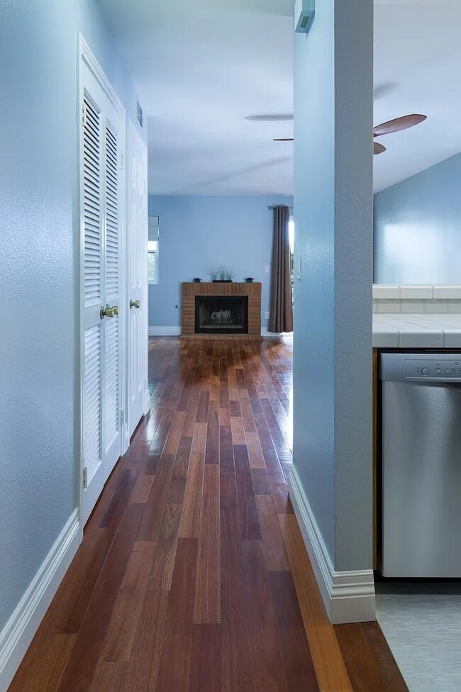 Photo - 2630 Erie St Unidad 7