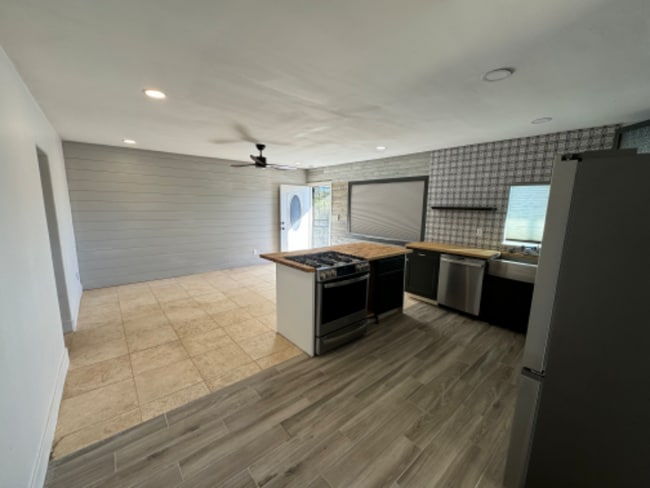 Photo - 317 N Mission Rd Unidad 317