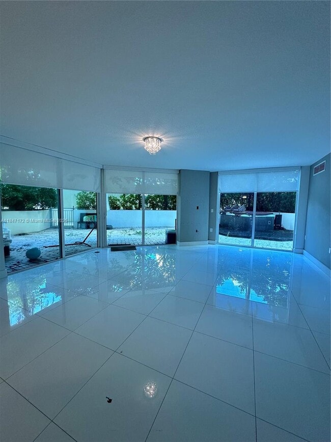 Photo - 200 Sunny Isles Blvd Unidad 2-501