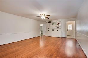 Photo - 1110 Doss Dr