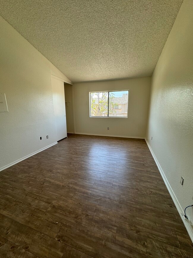 DORMITORIO - Las Palmas Apartments