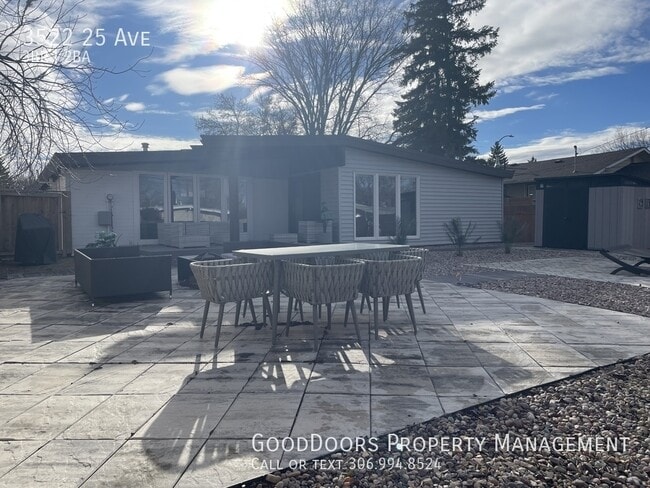 Photo - 3522-3525 25 Ave