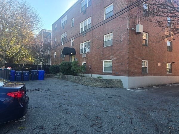 Photo - 520 Talbot Ave Unit 9