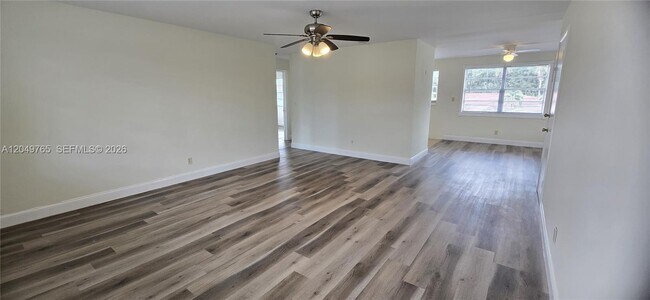 Photo - 9041 Harding Ave Unit 3