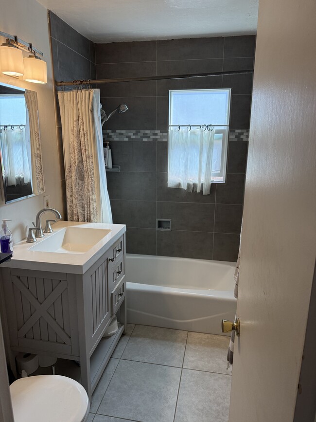 Photo - 6131 Lorca Dr Unidad 6131 Lorca Drive