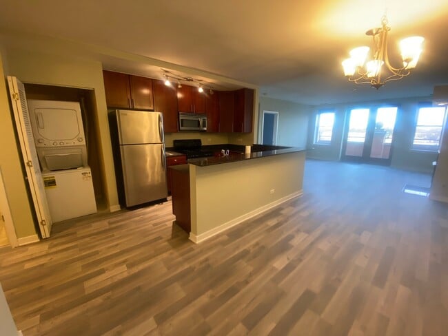 Photo - 3550 W Montrose Ave Unit 508