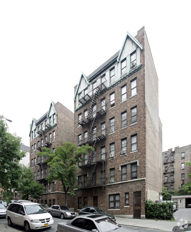 225 East 202nd Street - 225 East 202nd Street Apartments