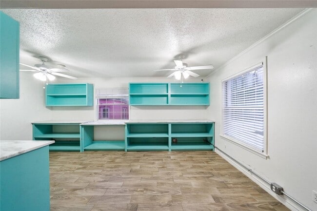 Photo - 1406 Ave Q