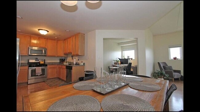 2021 N Kedzie Ave Unidad 5B