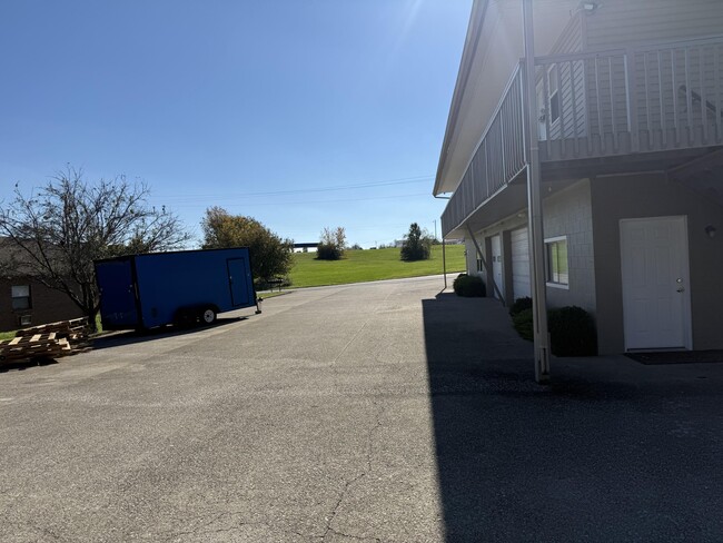 Photo - 419 Gibson Ln Unit 4