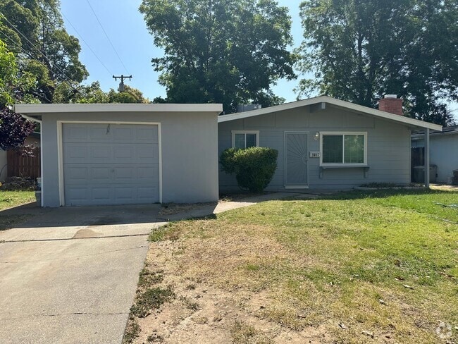 Building Photo - 3 Bedroom Home In Sacramento