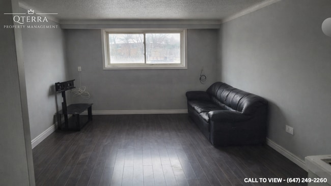 Photo - 480 Speedvale Av E