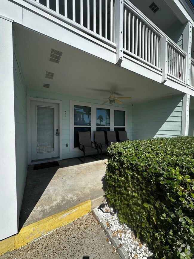 Building Photo - PRICE DROP!!!!! Great 1 Bedroom Fully Set ... Unit J3 Rental