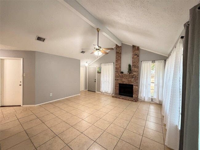 Photo - 9311 Crescent Moon Dr
