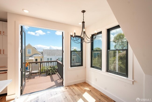 Photo - 60 Carmelita St