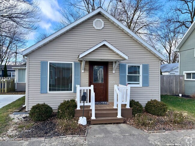 Building Photo - Check Out This 2-Bed/1-Bath Home in Bluffton!