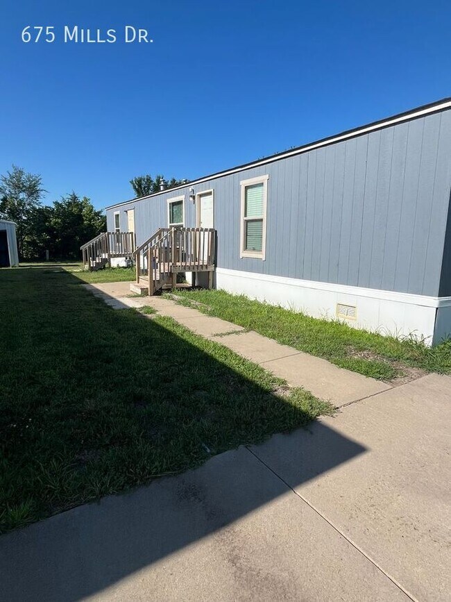 675 E Mls Dr