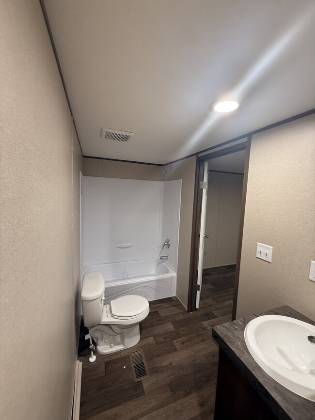 Photo - 1030 Aaron Ln