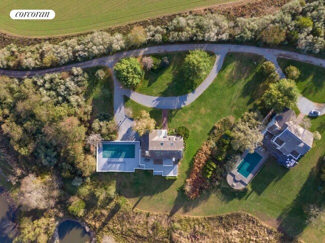 Photo - 40 Poxabogue Pond Rd