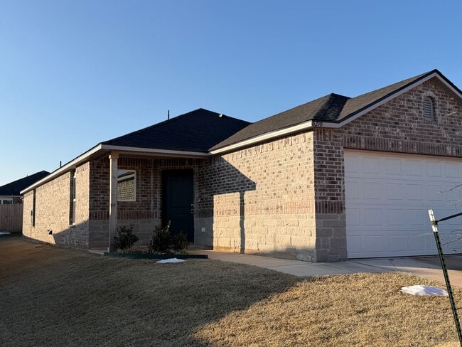 Building Photo - New Neighborhood Home - Edmond Schools