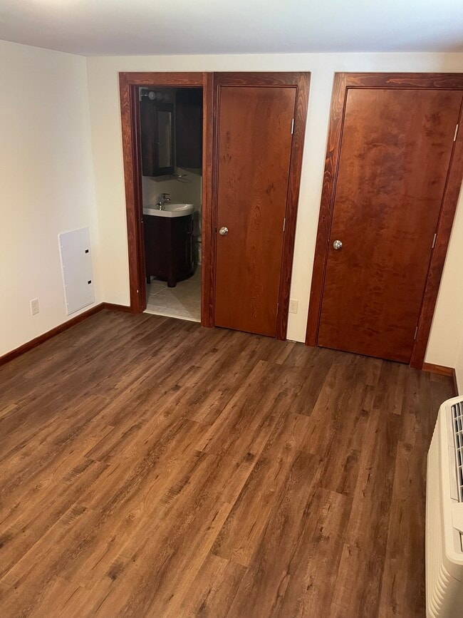 Photo - 112 Park Plz Unit #12