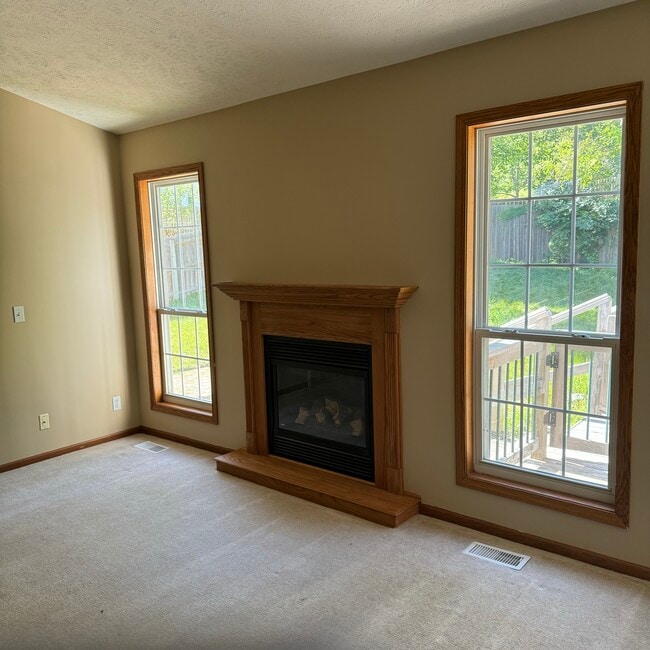 Photo - 2928 Blackhawk Dr