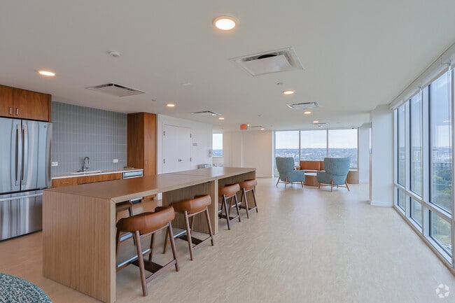 Sky Lounge