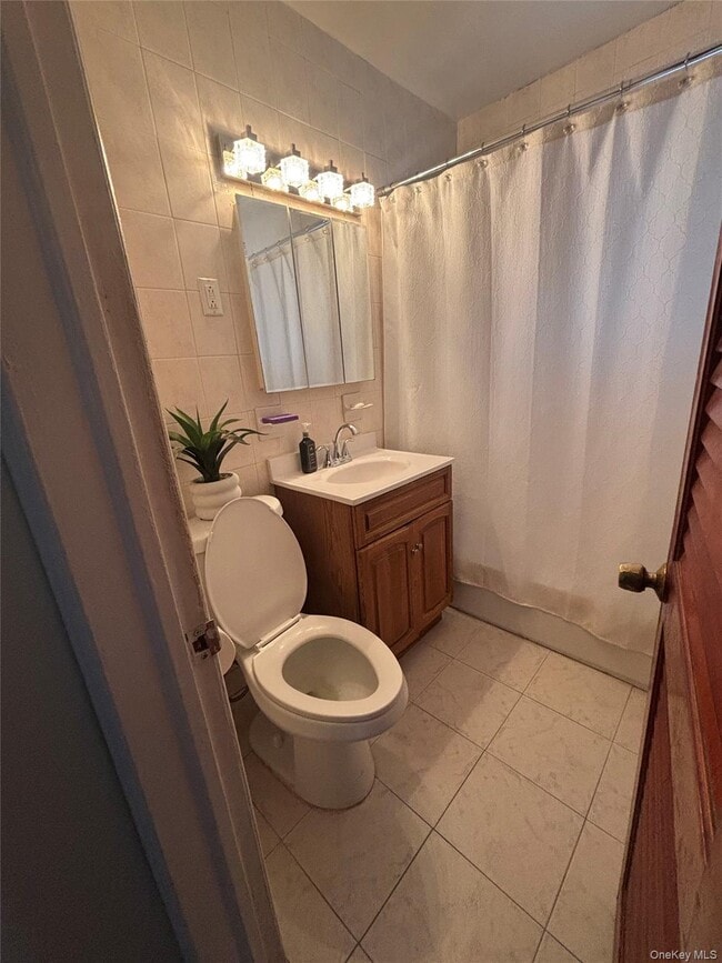 Photo - 227-46 113th Dr