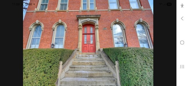18th century palace curb appeal - 337 Washington Ave Unit 4