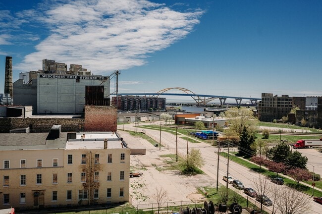 Maxwell Lofts