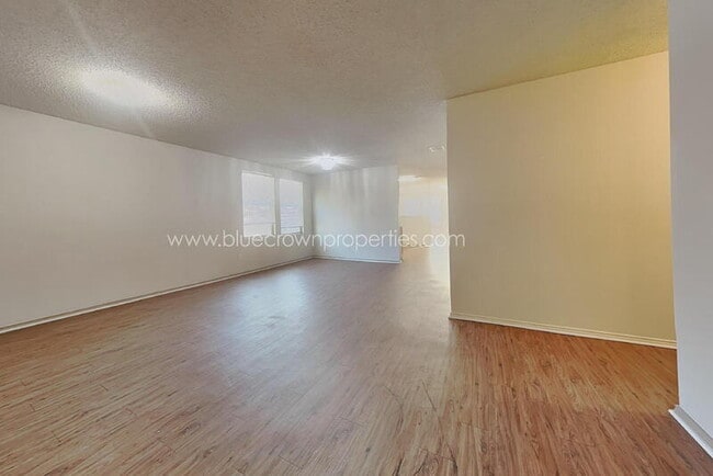 12109 Wolfson St